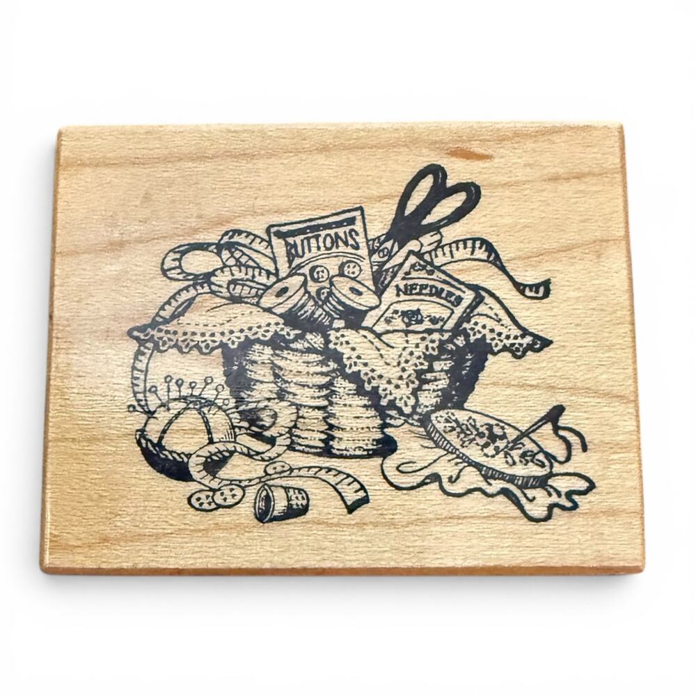 PSX D-706 Sewing Kit In A Basket Rubber Stamp
